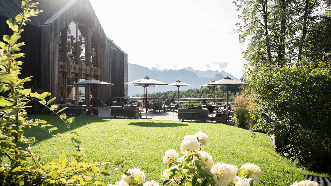 ADLER Lodge RITTEN: пятизвездочный отель в Больцано, Ренон